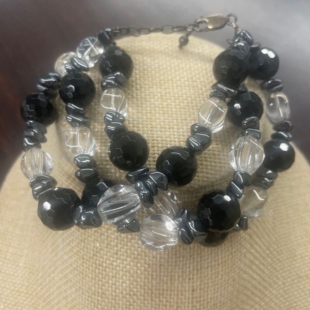 NWOT Black, Gray, And Clear Beaded Bracelet
